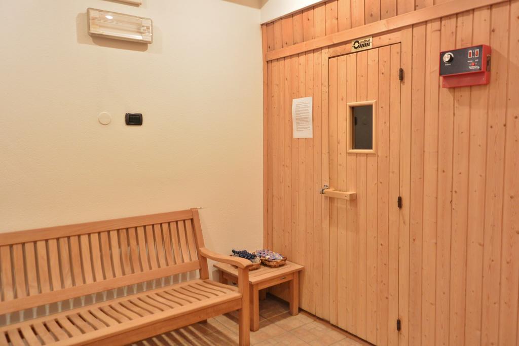 波斯塔酒店 利维尼奥 外观 照片
